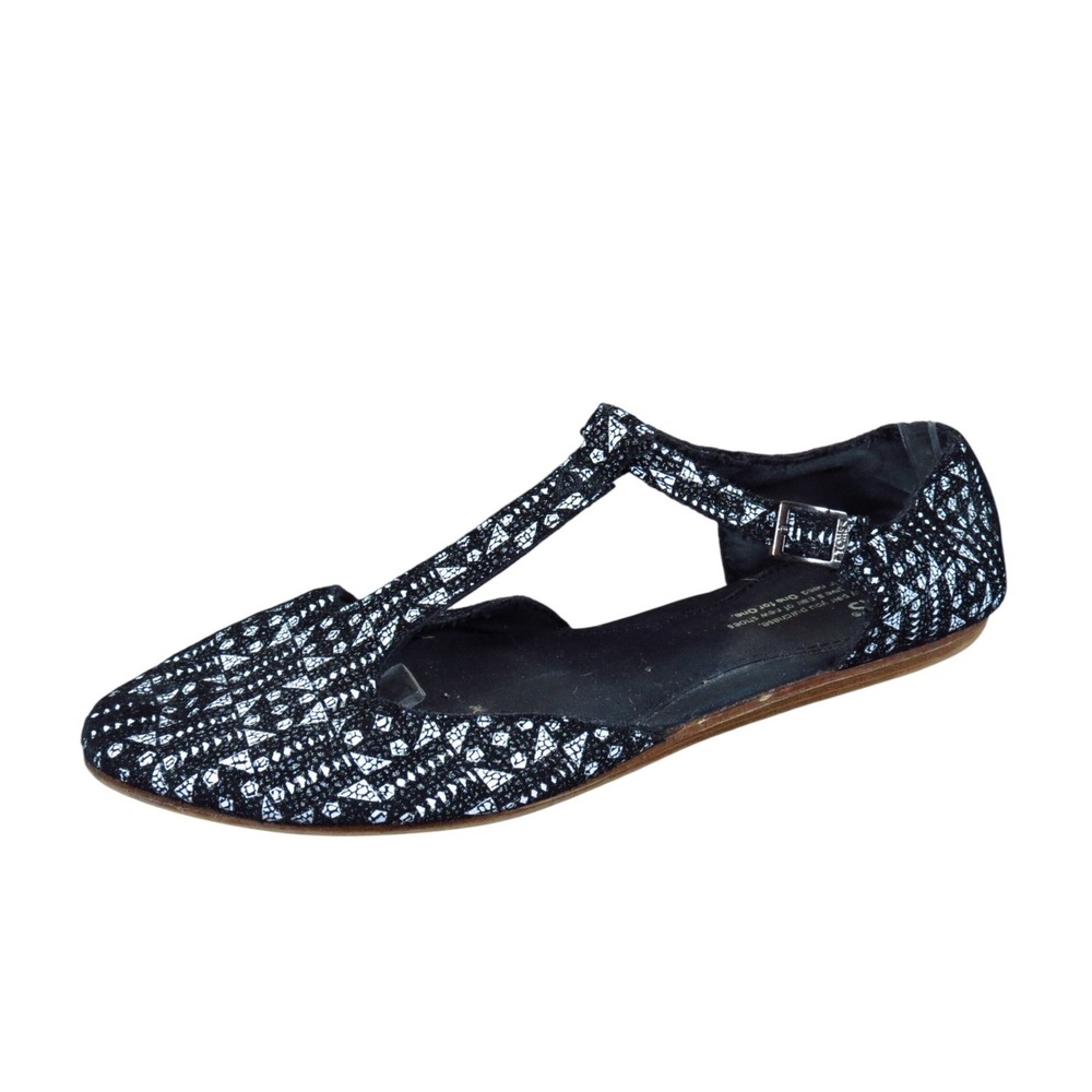 TOMS Jutti Women T-Strap Flat Size 7.5 Casual‎ Geometric Print Black White